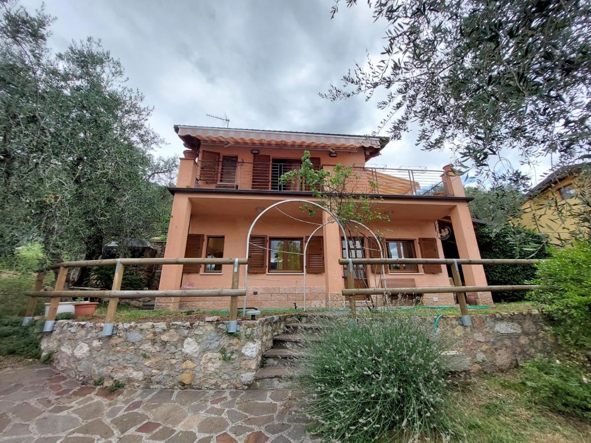 Casa Graziella Villa มัลเชซิเน ภายนอก รูปภาพ