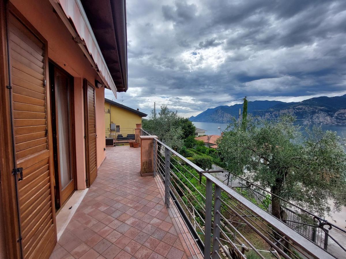 Casa Graziella Villa มัลเชซิเน ภายนอก รูปภาพ
